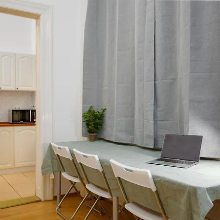 Beautiful Large F27 Apartament