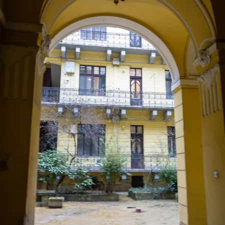 Beautiful Large F27 Apartament *